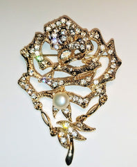 Beautiful natural pearl and rhinestone brooch pin
